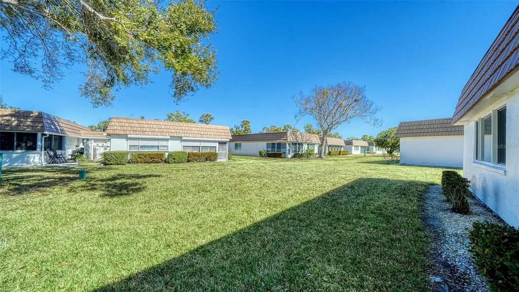 2721 Riverbluff Place Sarasota FL 34231