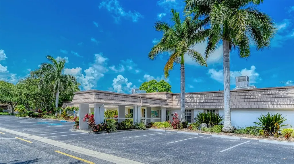 2721 Riverbluff Place Sarasota FL 34231