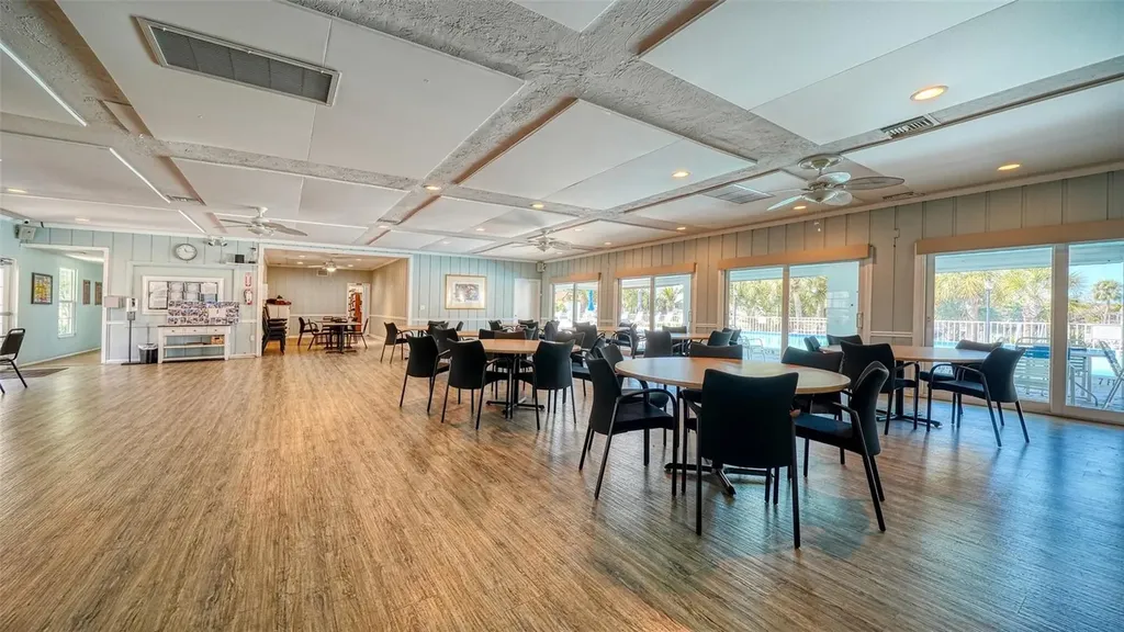 2721 Riverbluff Place Sarasota FL 34231