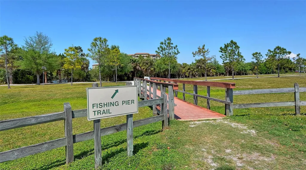 2721 Riverbluff Place Sarasota FL 34231