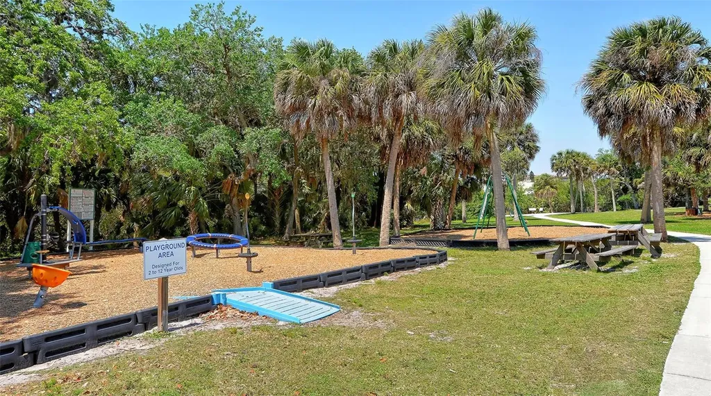 2721 Riverbluff Place Sarasota FL 34231