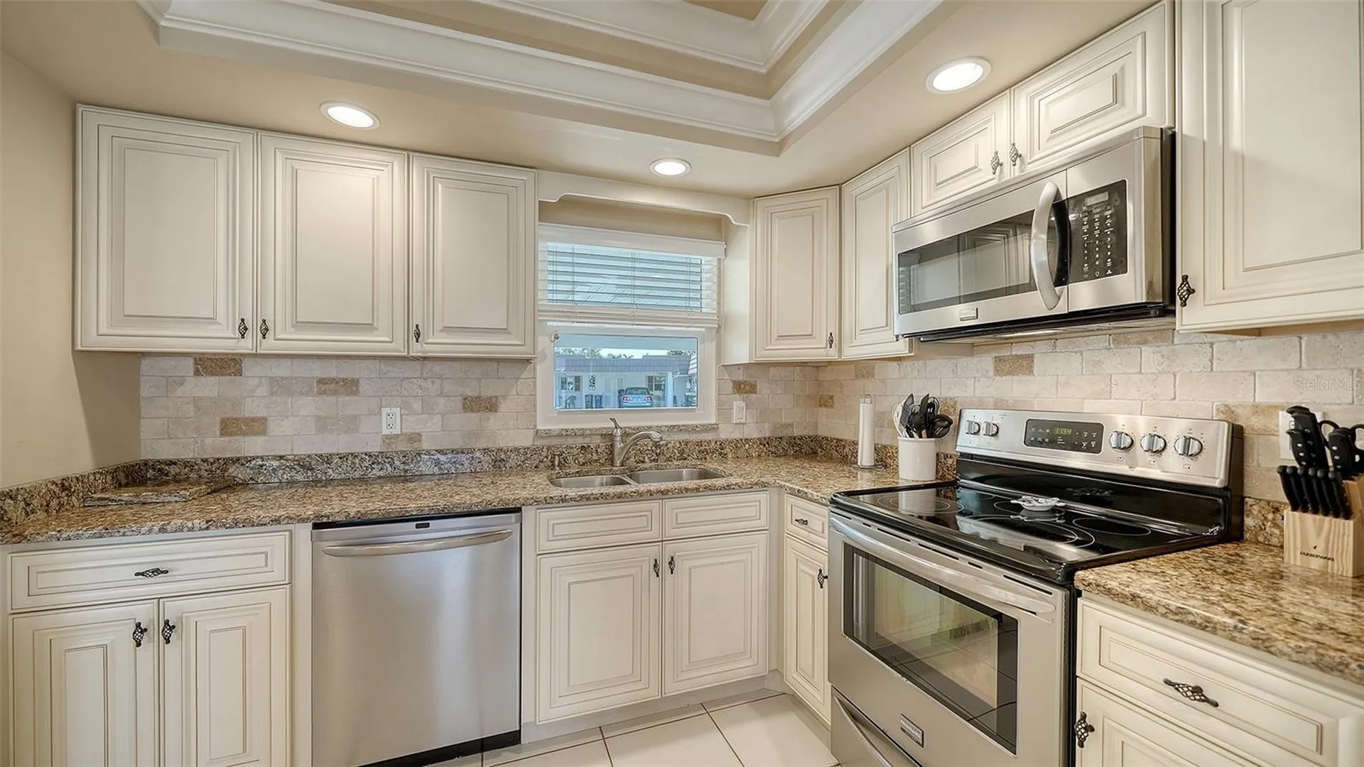 2721 Riverbluff Place Sarasota FL 34231
