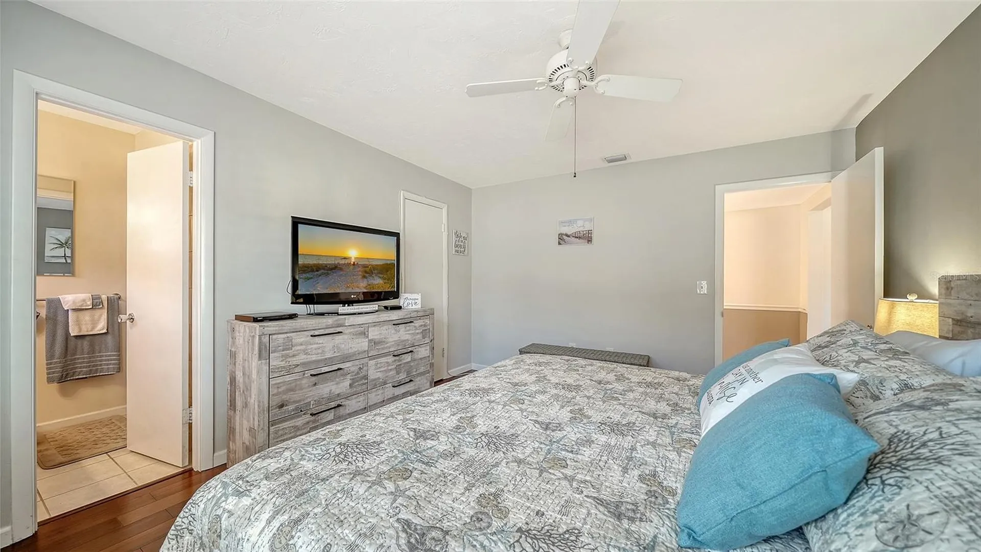 2721 Riverbluff Place Sarasota FL 34231
