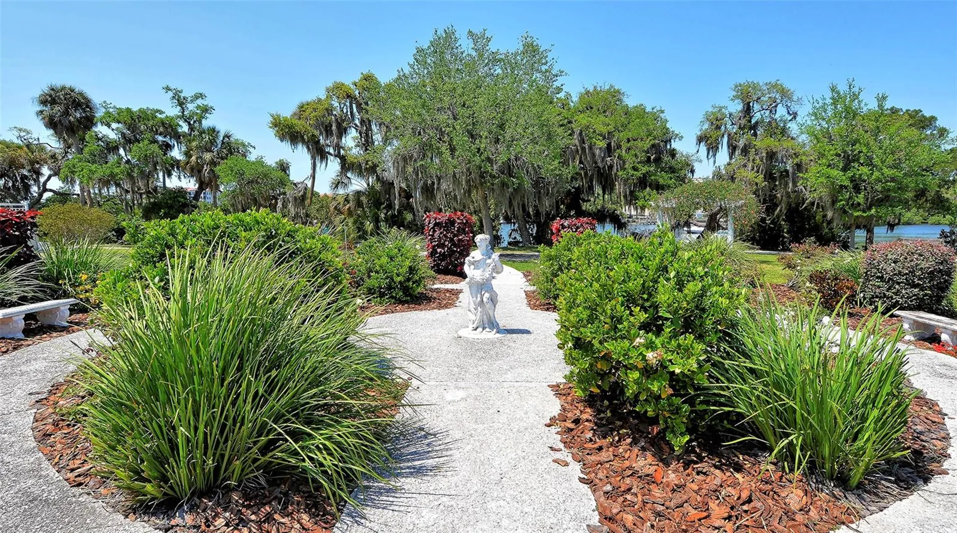 2721 Riverbluff Place Sarasota FL 34231