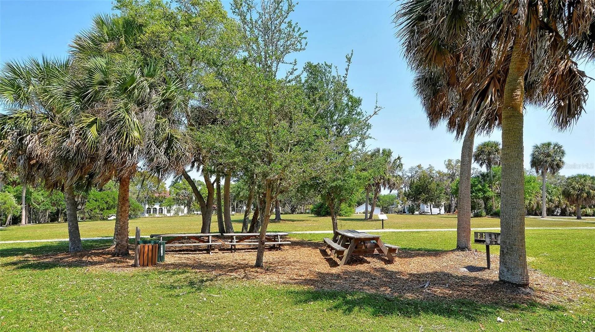 2721 Riverbluff Place Sarasota FL 34231