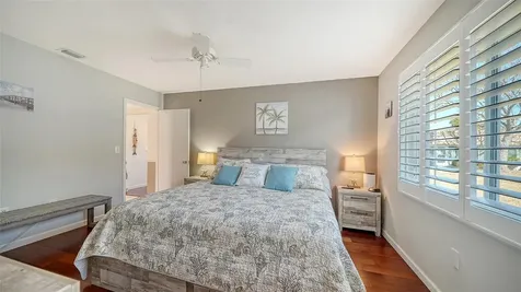 2721 Riverbluff Place Sarasota FL 34231