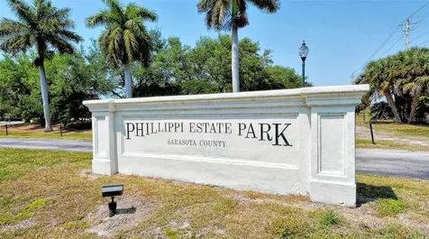 2721 Riverbluff Place Sarasota FL 34231