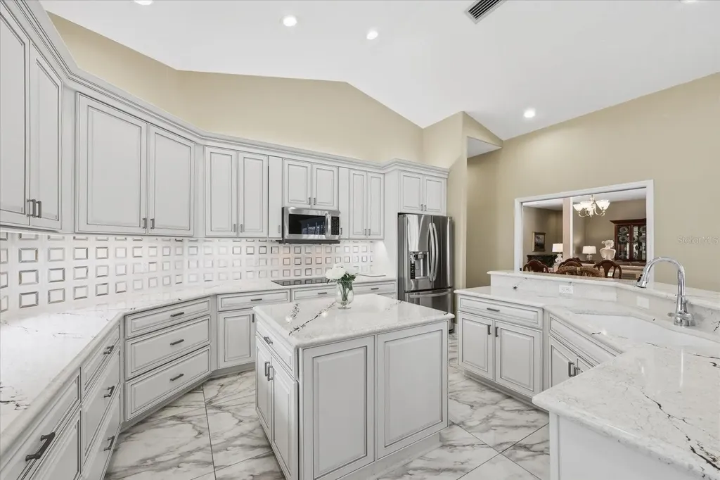 3196 Crescent Oaks Boulevard Tarpon Springs FL 34688