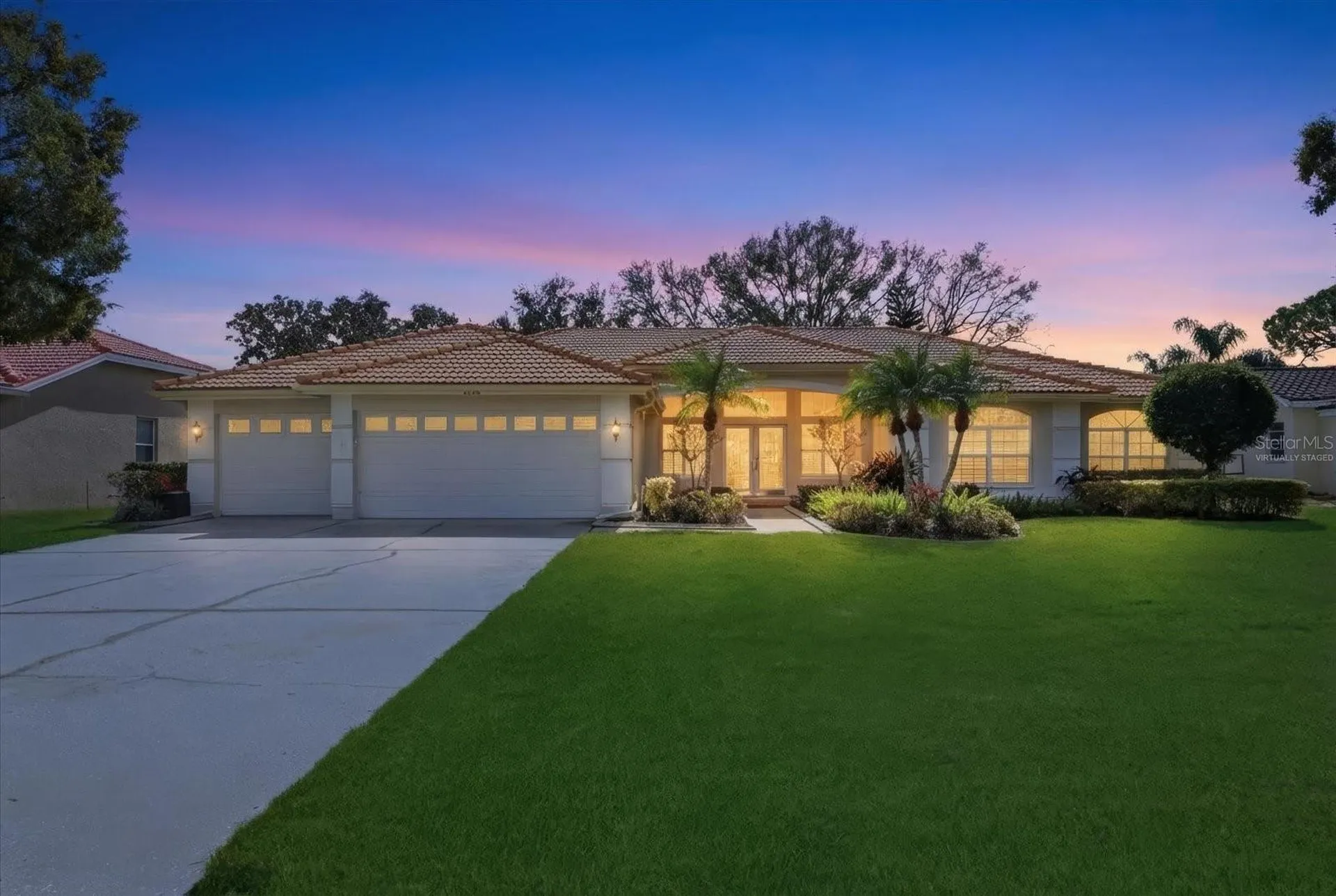 3196 Crescent Oaks Boulevard Tarpon Springs FL 34688