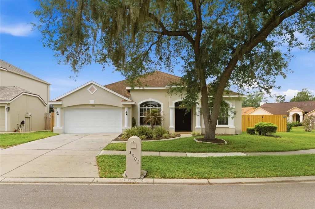 3602 Elk Ridge Lane Valrico FL 33596