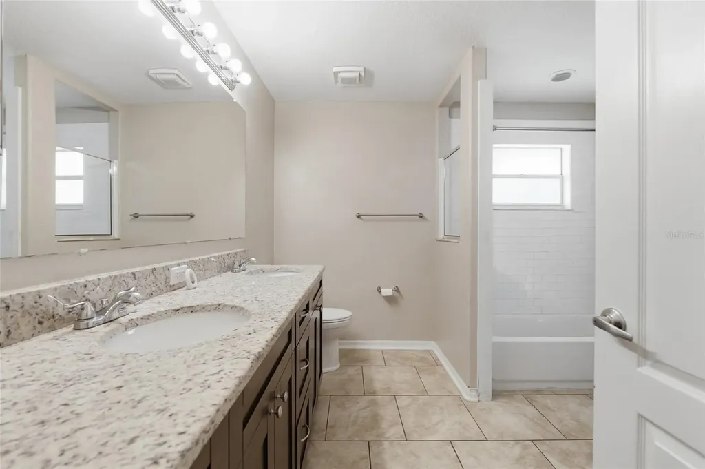 3602 Elk Ridge Lane Valrico FL 33596
