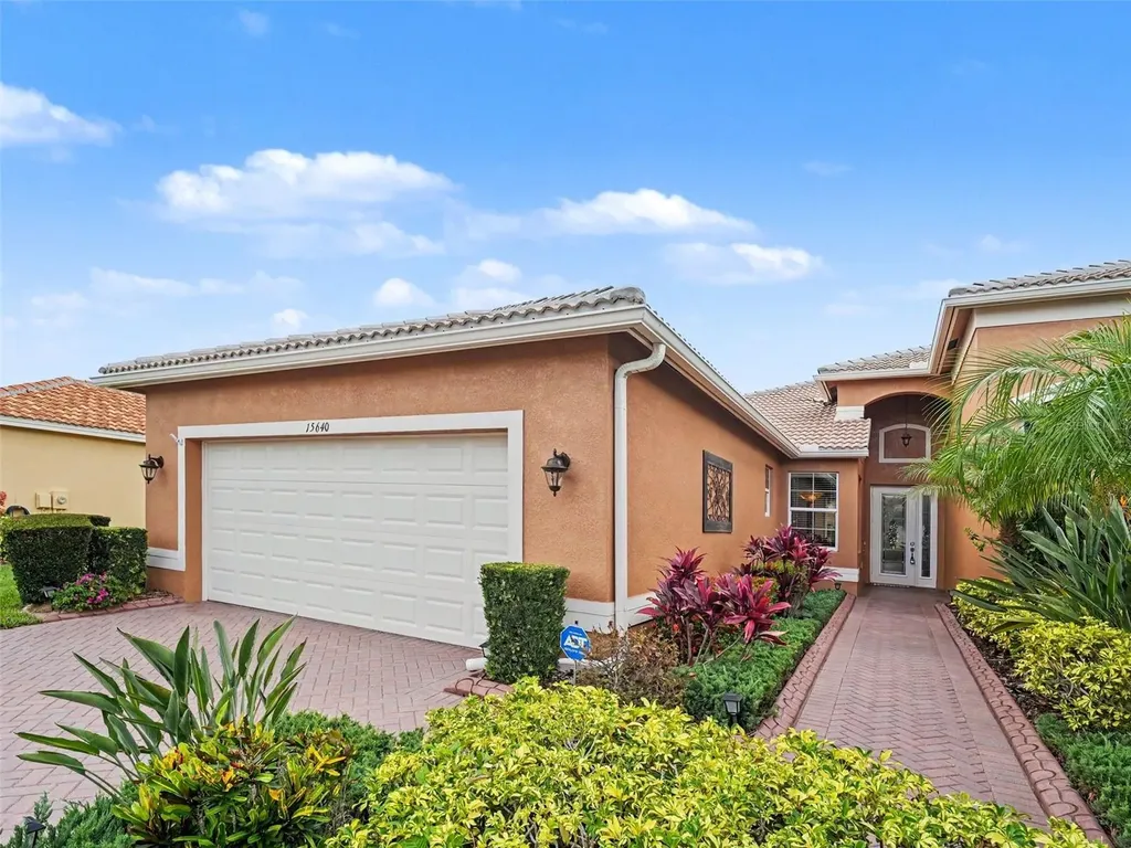 15640 Aurora Lake Circle Wimauma FL 33598