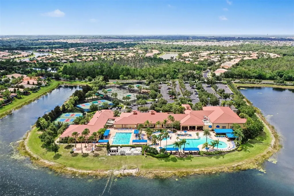 15640 Aurora Lake Circle Wimauma FL 33598