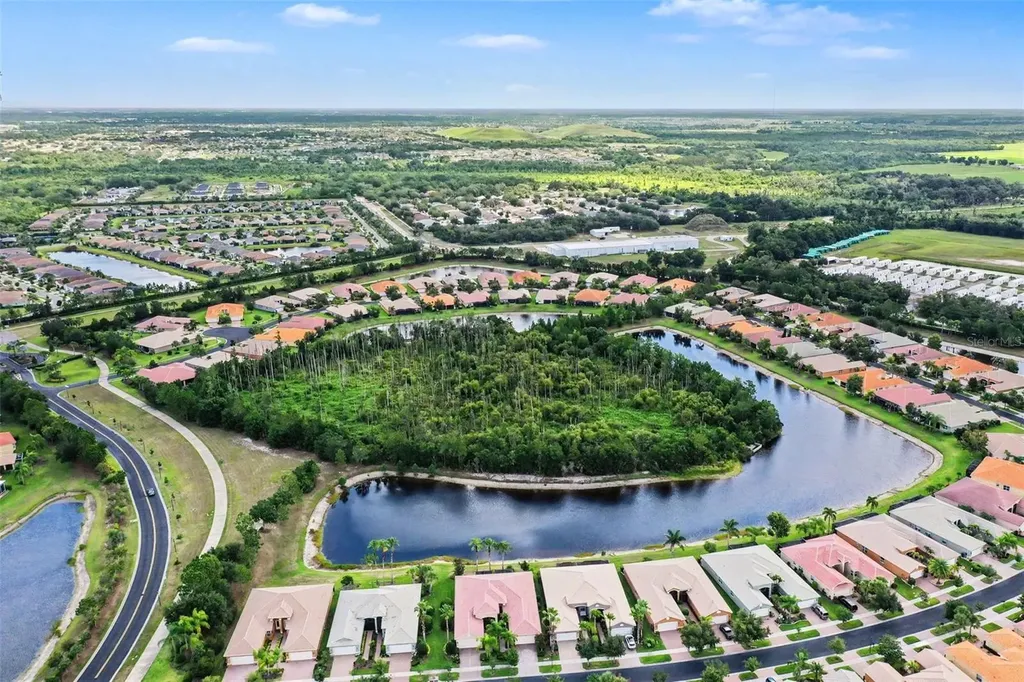 15640 Aurora Lake Circle Wimauma FL 33598