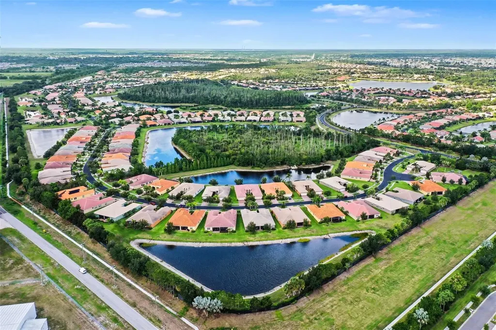15640 Aurora Lake Circle Wimauma FL 33598