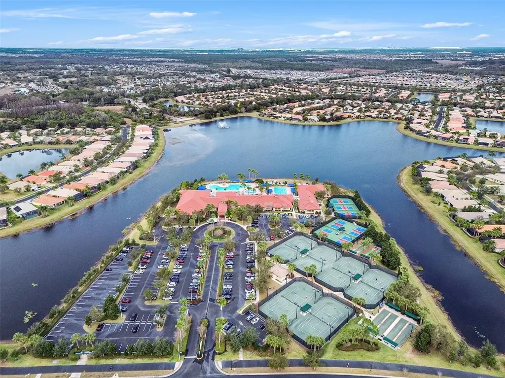 15640 Aurora Lake Circle Wimauma FL 33598