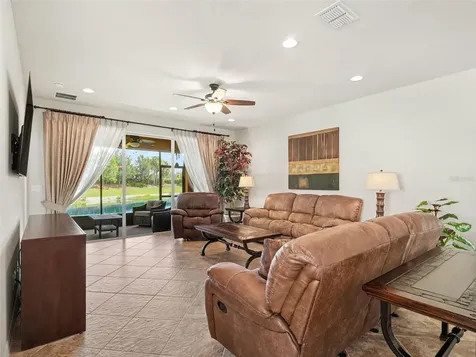 15640 Aurora Lake Circle Wimauma FL 33598