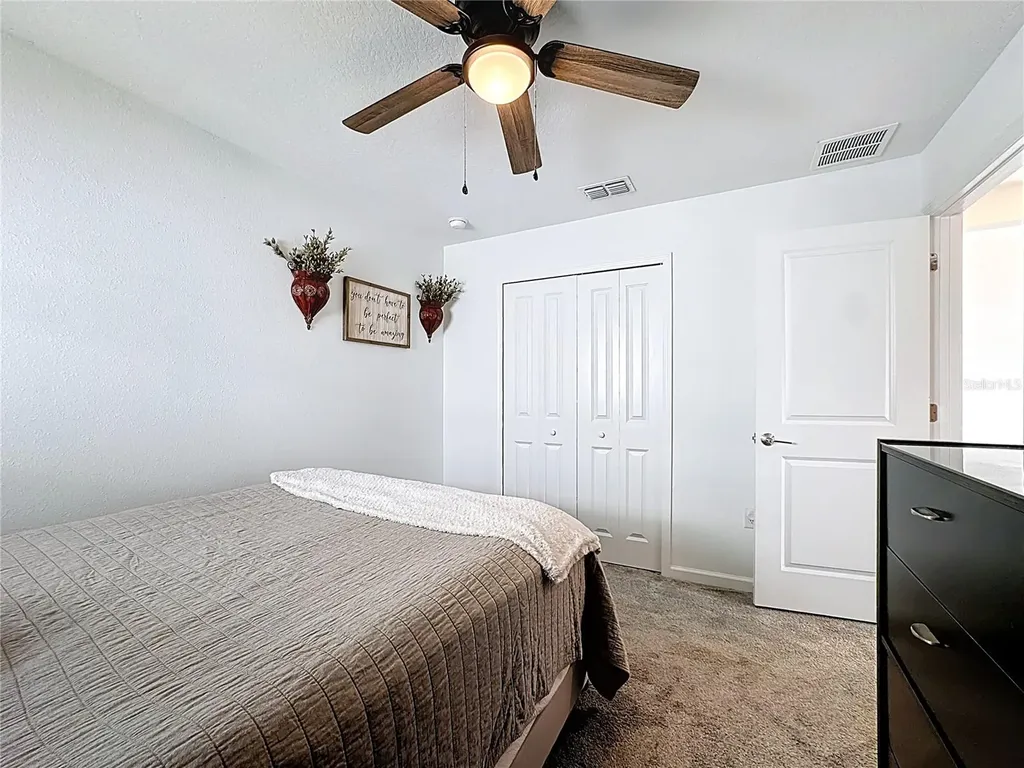 6952 Dilly Lake Avenue Groveland FL 34736