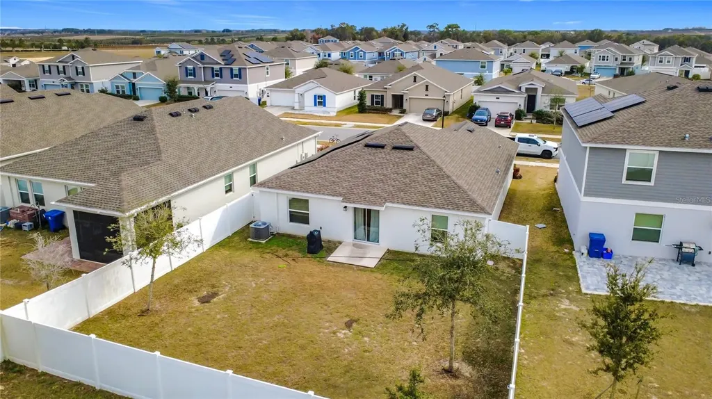 6952 Dilly Lake Avenue Groveland FL 34736