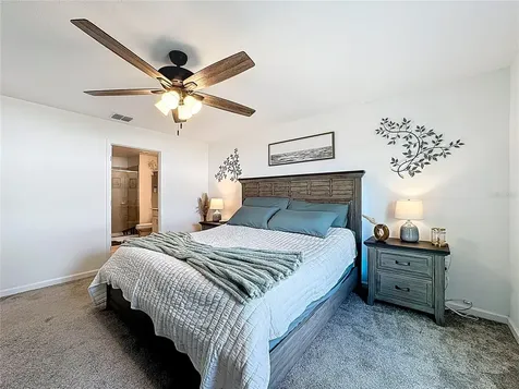 6952 Dilly Lake Avenue Groveland FL 34736