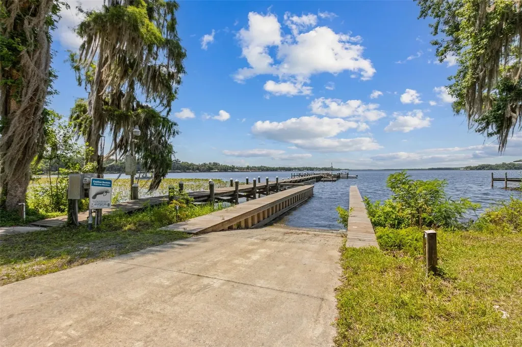 166 Mount Royal Avenue Crescent City FL 32112