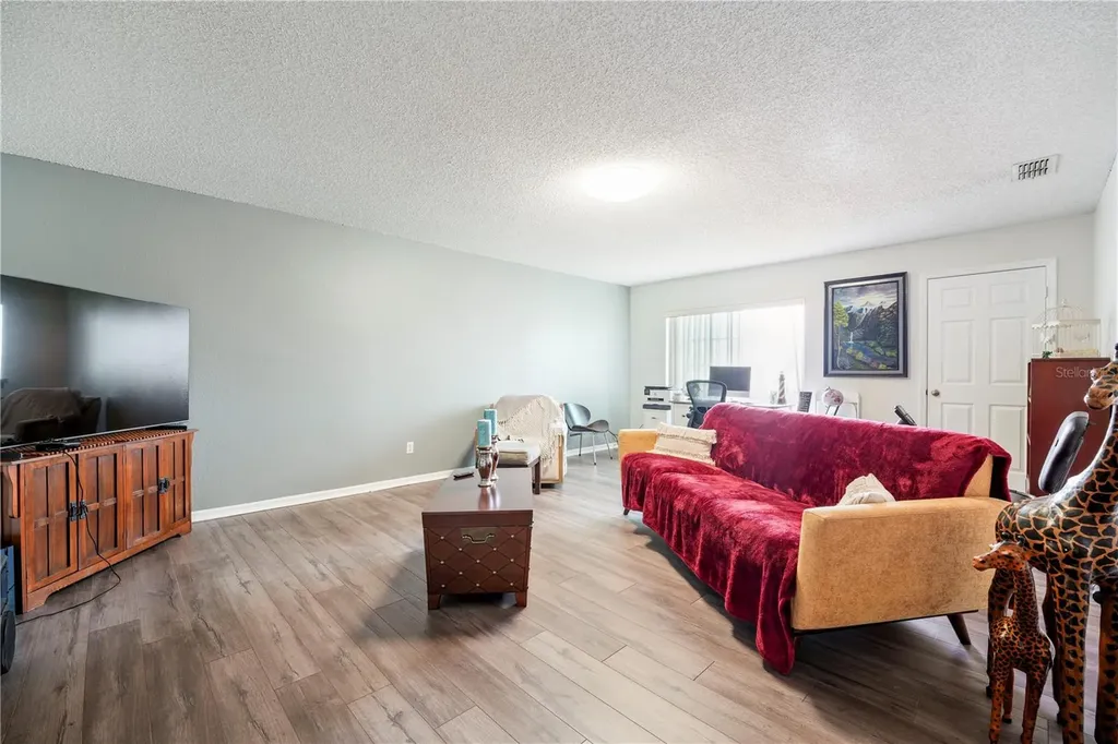 709 Clifton Hills Street Orlando FL 32828