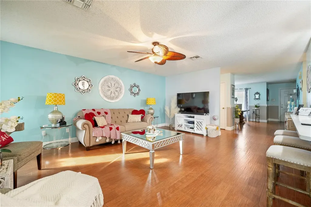 709 Clifton Hills Street Orlando FL 32828