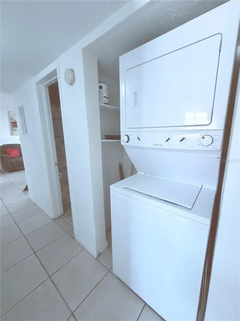 738 Ridenhour Circle Orlando FL 32809