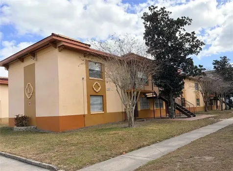 738 Ridenhour Circle Orlando FL 32809