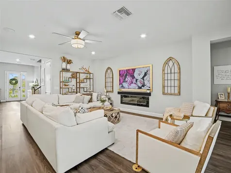 5215 Wishing Arch Drive Apollo Beach FL 33572