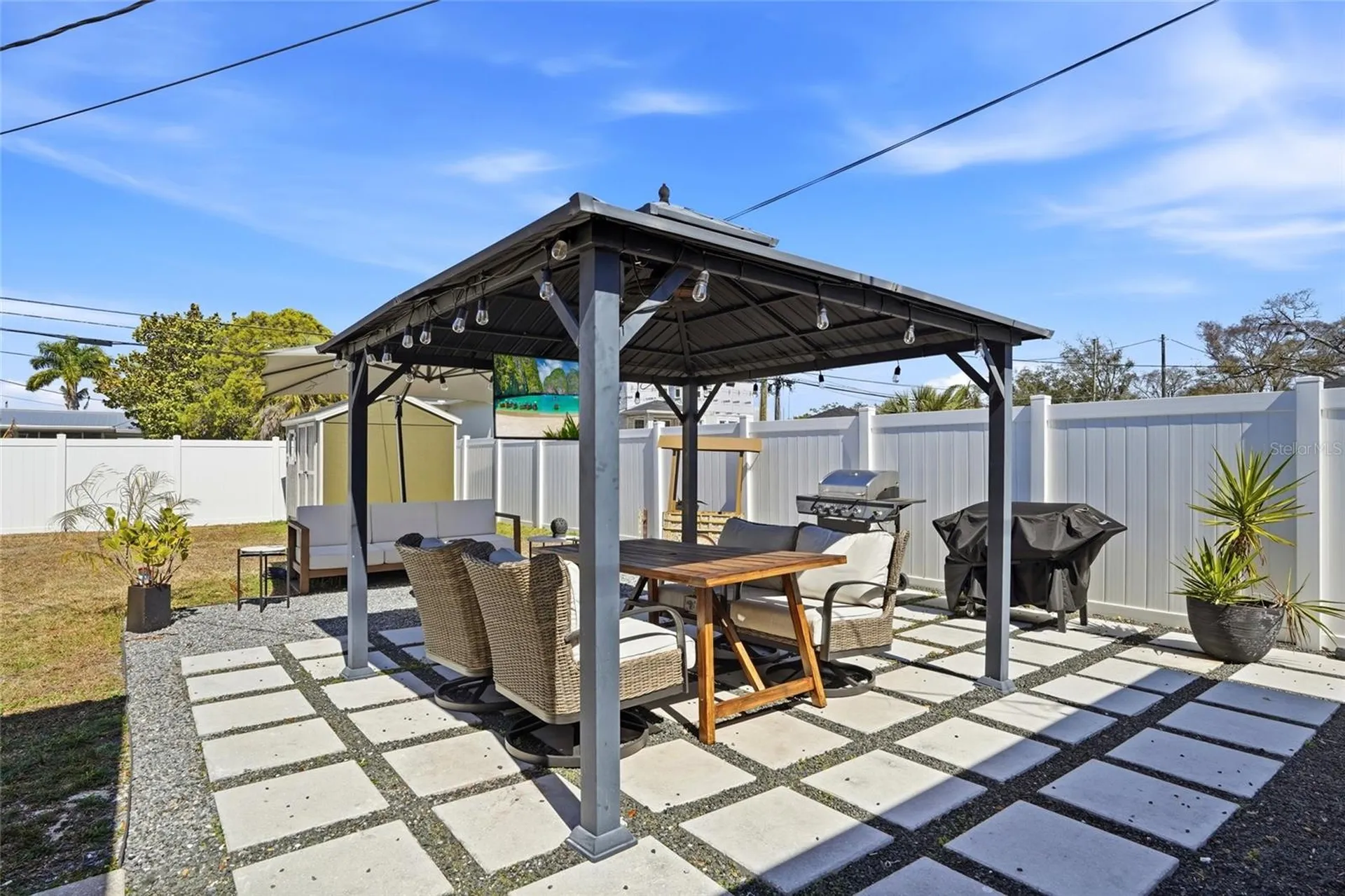 411 42nd Avenue NE St Petersburg FL 33703