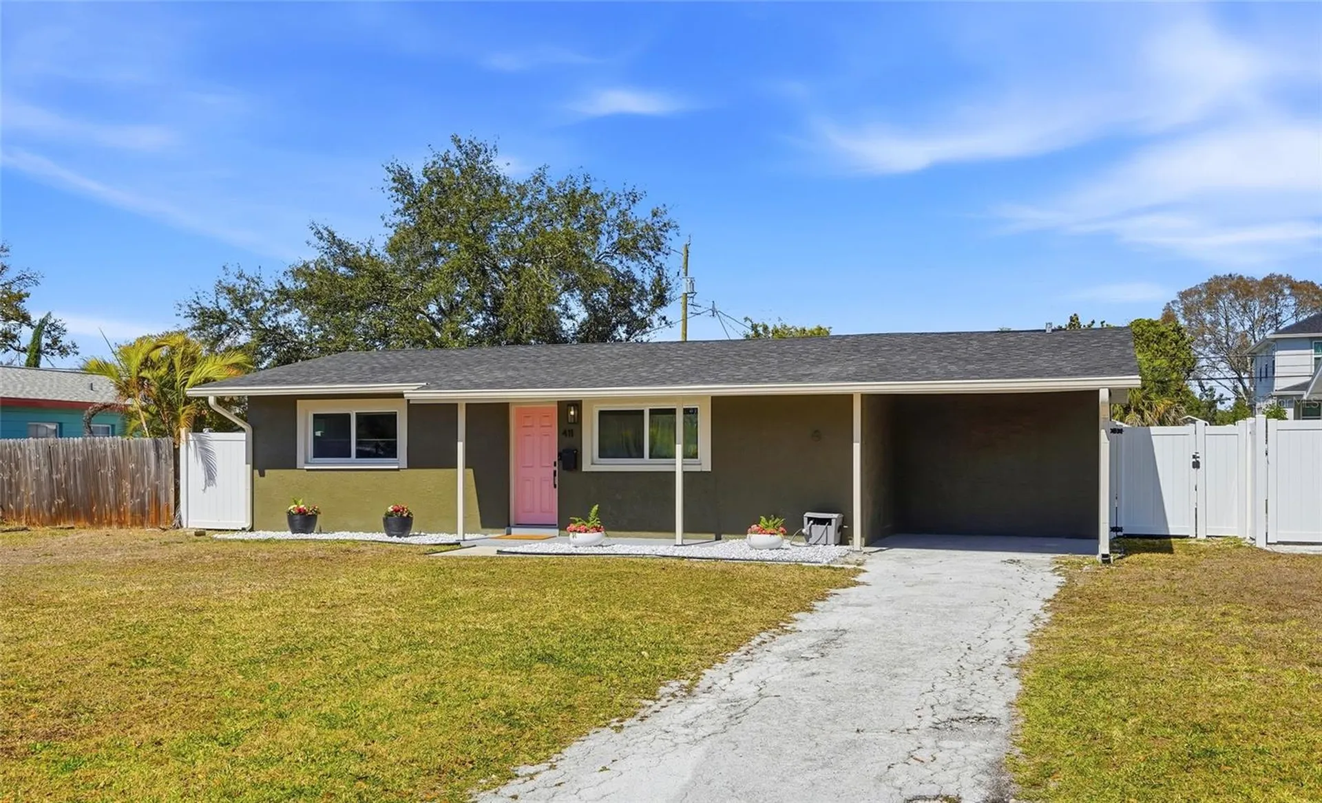 411 42nd Avenue NE St Petersburg FL 33703