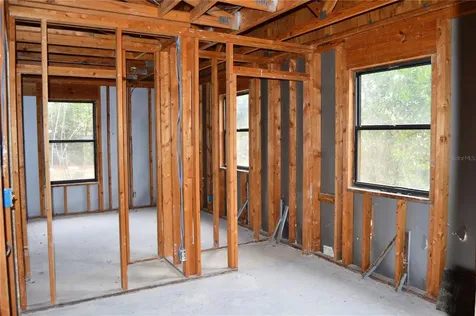 702 James Avenue Fruitland Park FL 34731