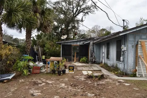 702 James Avenue Fruitland Park FL 34731