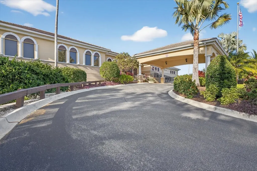 719 Misty Pond Court Bradenton FL 34212