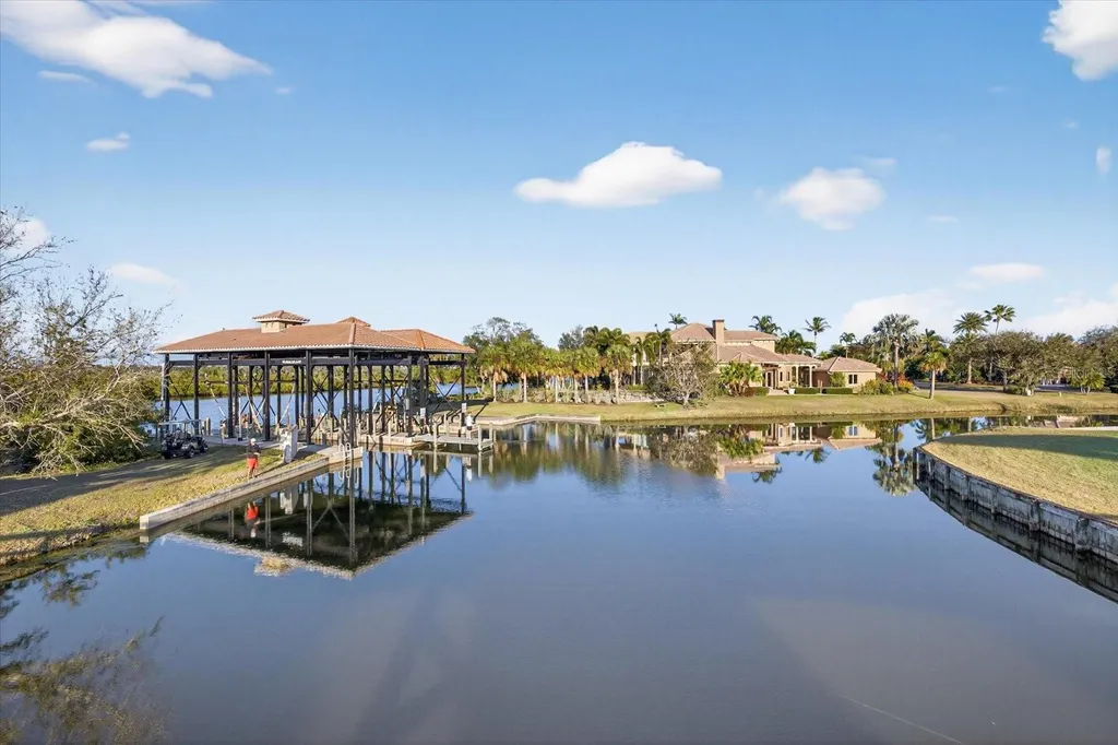 719 Misty Pond Court Bradenton FL 34212
