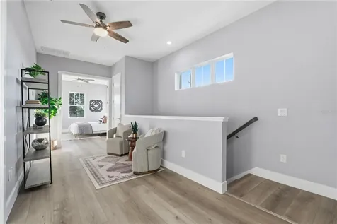 3267 Emerson Avenue S St Petersburg FL 33712