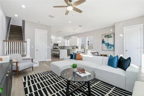 3267 Emerson Avenue S St Petersburg FL 33712