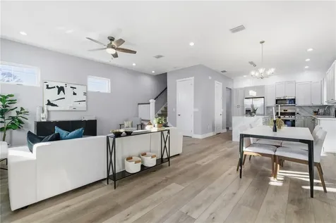 3267 Emerson Avenue S St Petersburg FL 33712