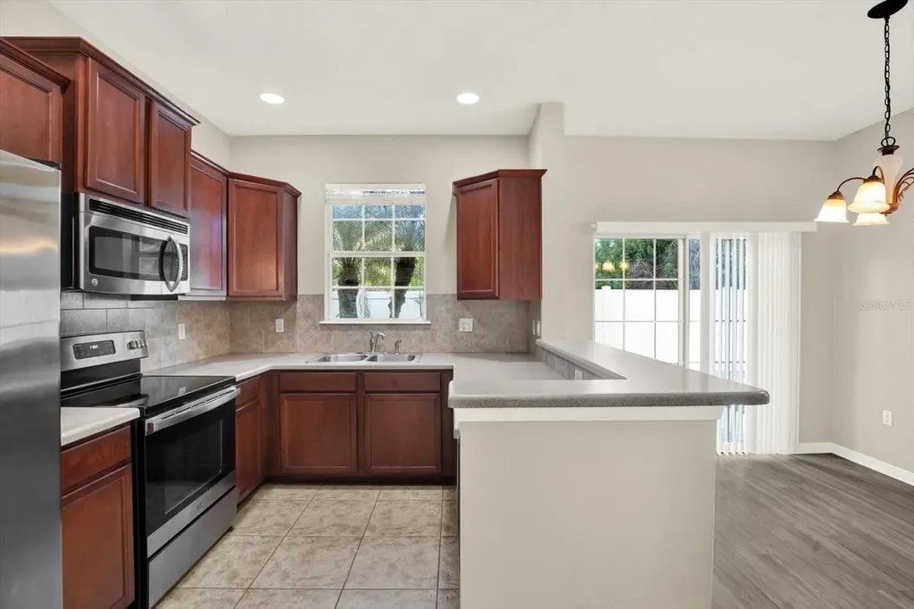 8810 Moonlit Meadows Loop Riverview FL 33578