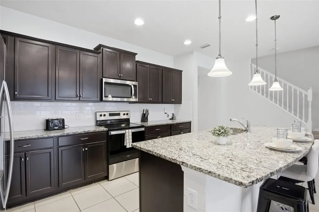 2412 Tanger Drive Kissimmee FL 34747