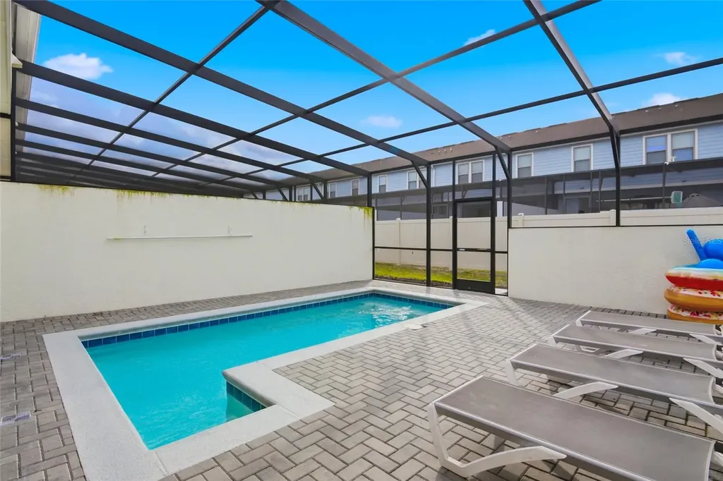 2412 Tanger Drive Kissimmee FL 34747