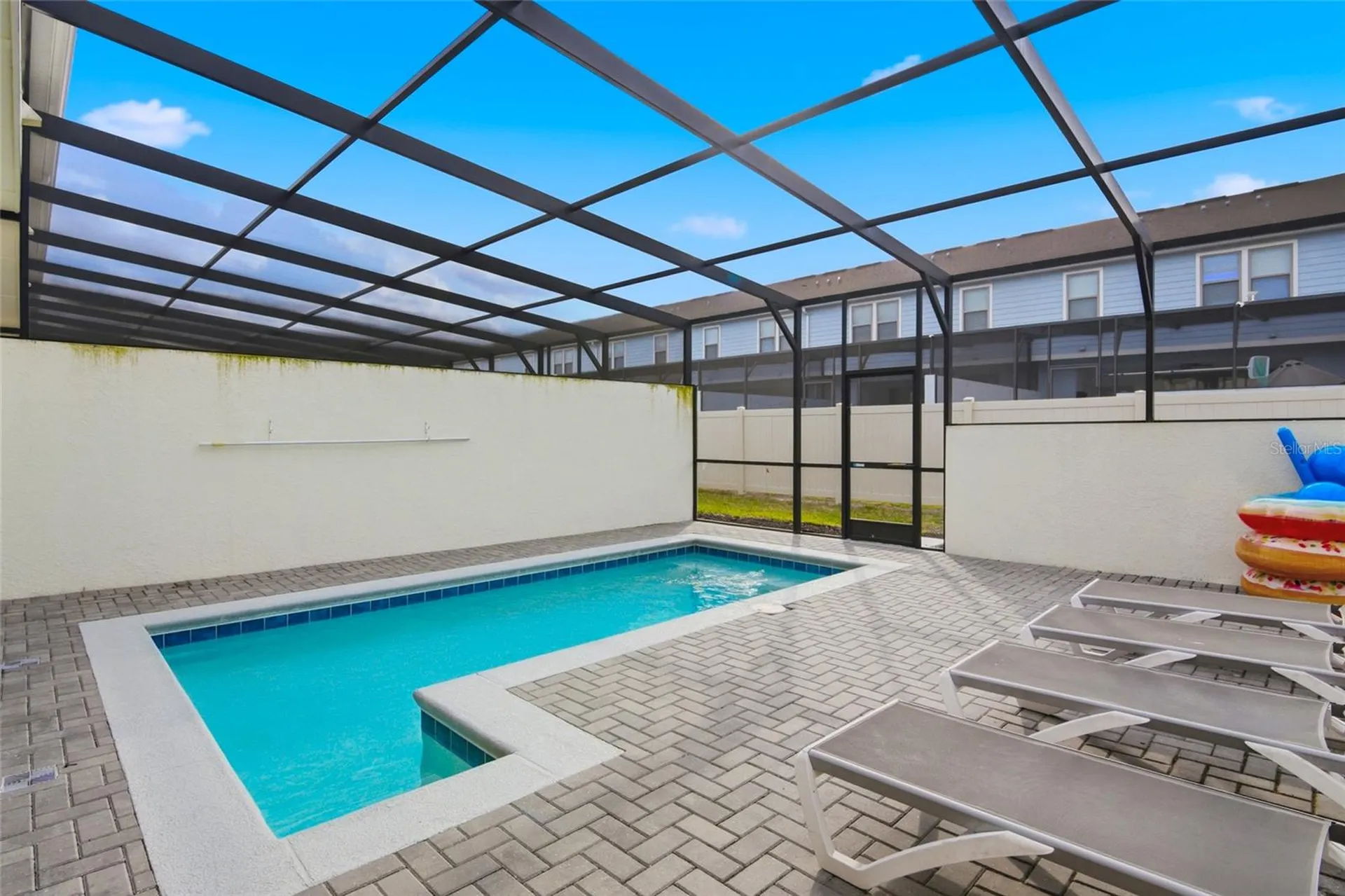 2412 Tanger Drive Kissimmee FL 34747