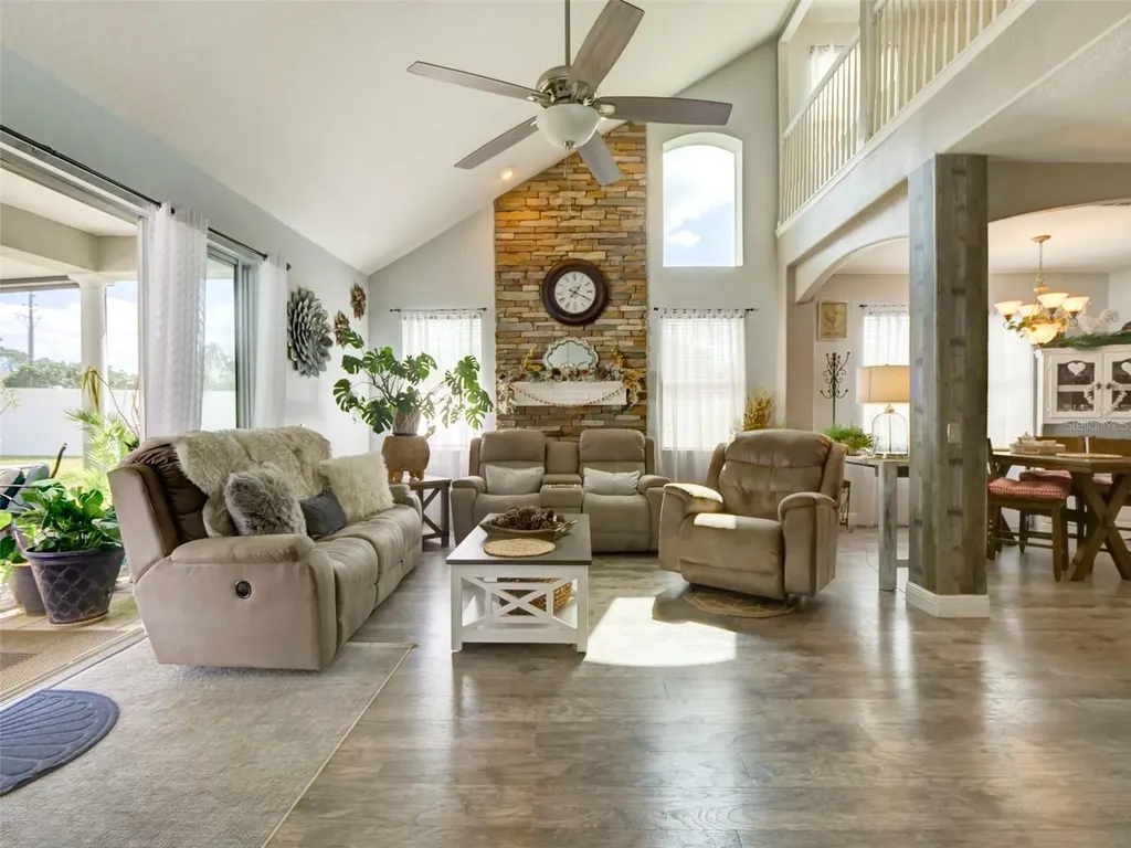 1450 Merion Drive Mount Dora FL 32757