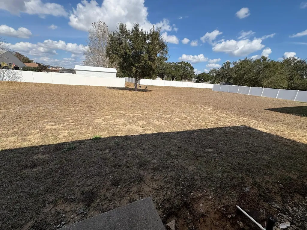 1040 Merrimack Boulevard Davenport FL 33837