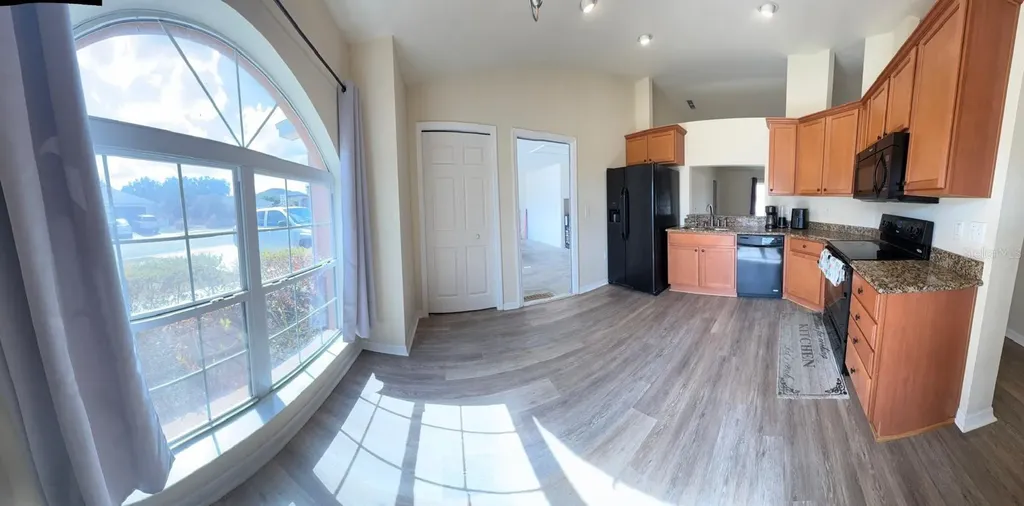 1040 Merrimack Boulevard Davenport FL 33837
