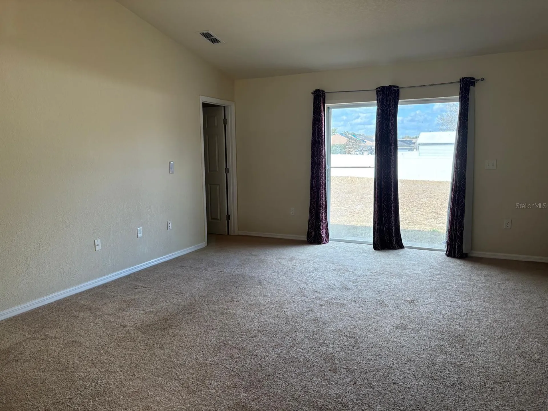 1040 Merrimack Boulevard Davenport FL 33837