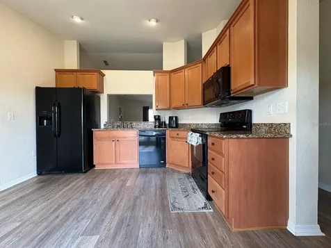 1040 Merrimack Boulevard Davenport FL 33837