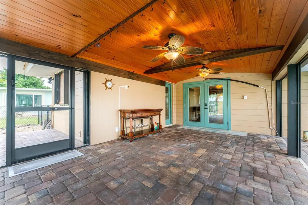 2186 Oyster Creek Drive Englewood FL 34224