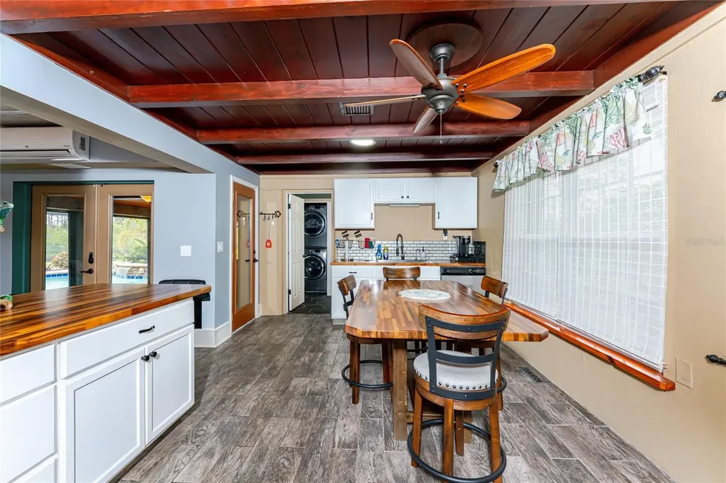 2186 Oyster Creek Drive Englewood FL 34224
